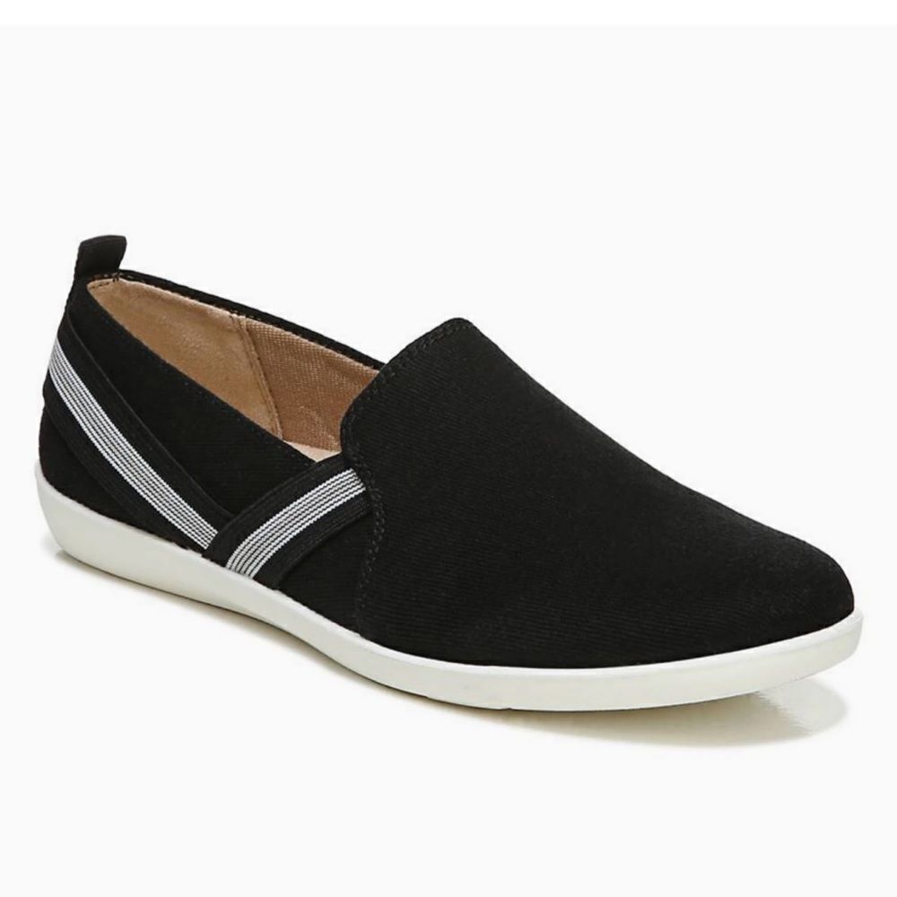 Life Stride Namaste Sneaker